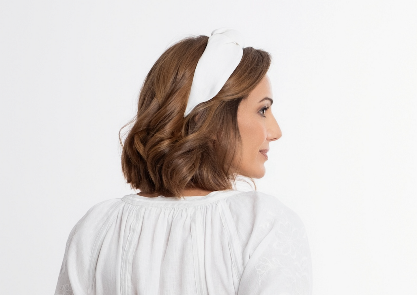 Amalfi: Diadema blanca 100% lino con lazo