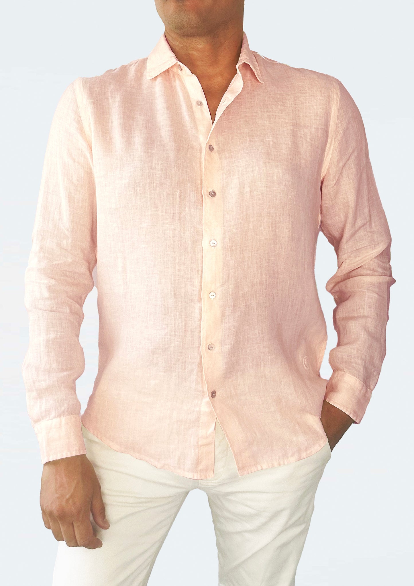 Mauricio: Salmon 100% linen unisex shirt with mother-of-pearl buttons: