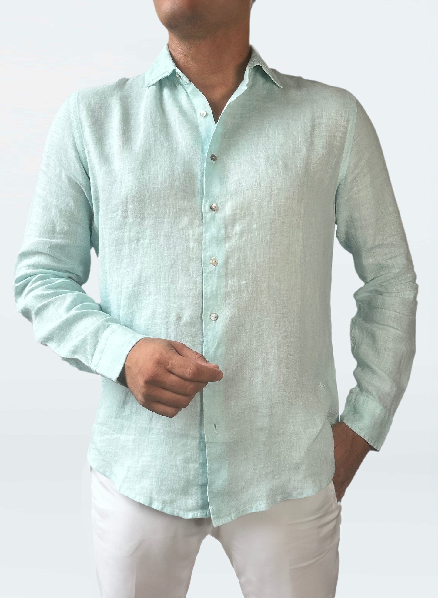 Mauricio: Camisa unisex 100% lino turquesa con botones de nácar