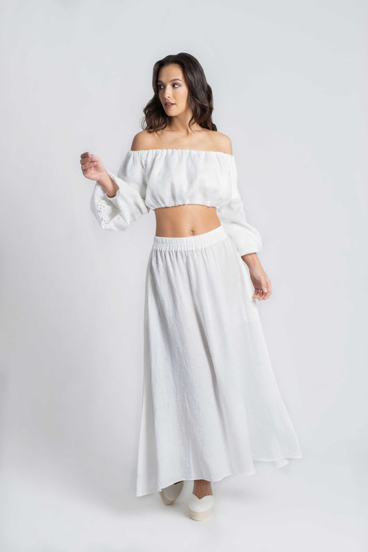 Formentera: White linen two-piece set embroidered.