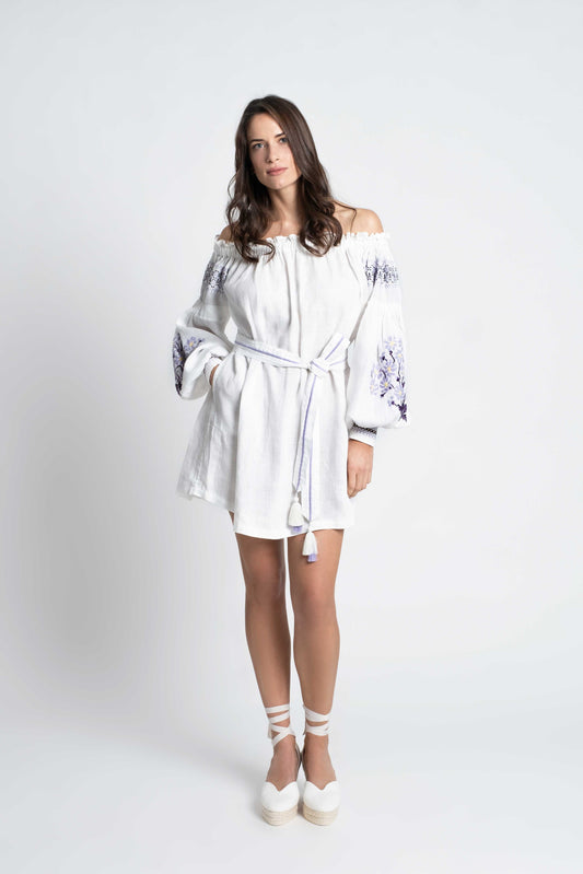 Portofino: White linen belted short dress embroidered in purple.